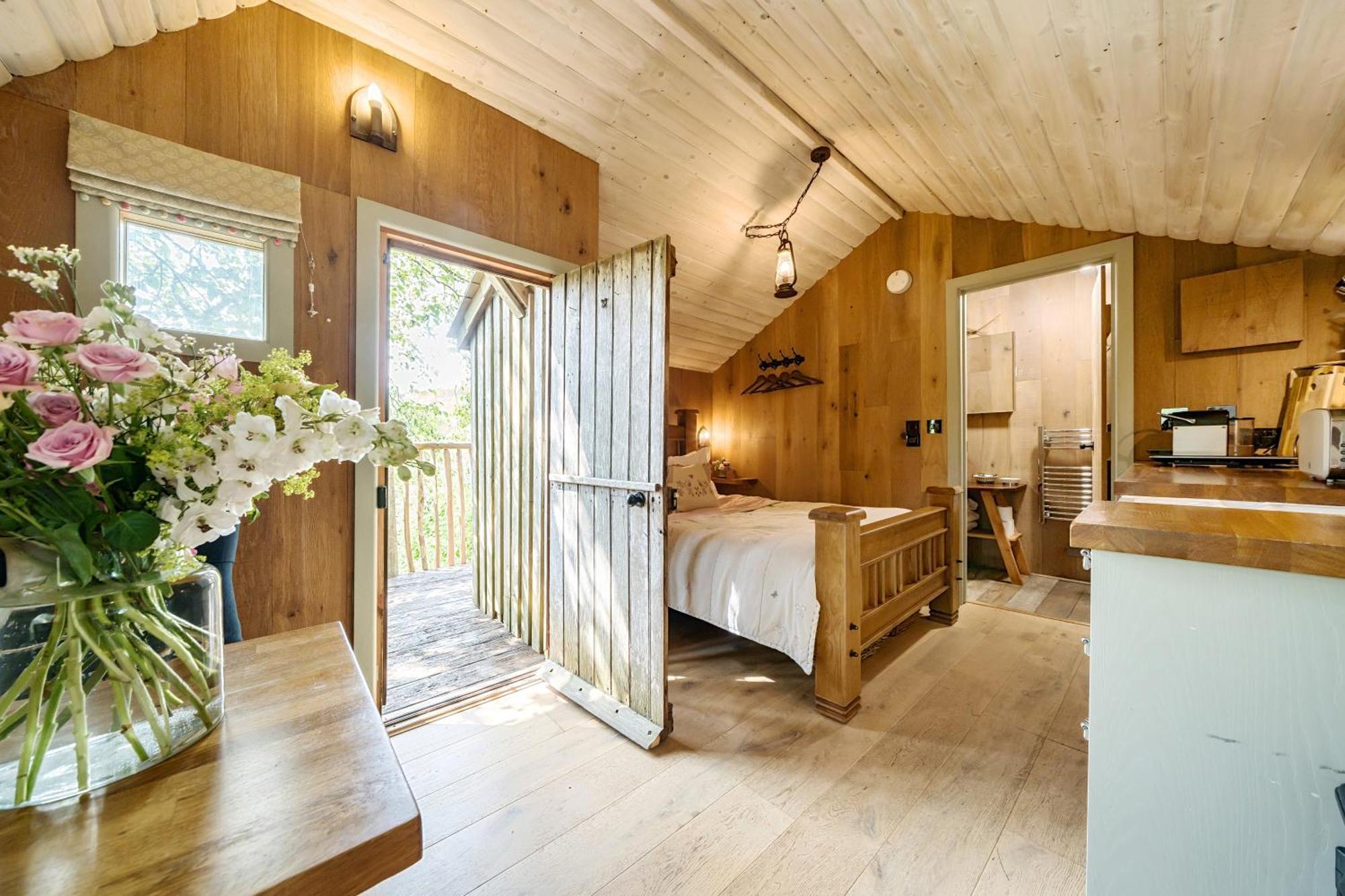 The Treehouse At Salcombe Farm Villa Eksteriør billede