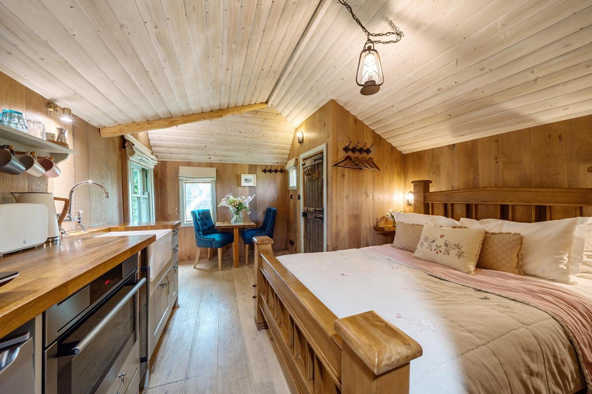 The Treehouse At Salcombe Farm Villa Eksteriør billede